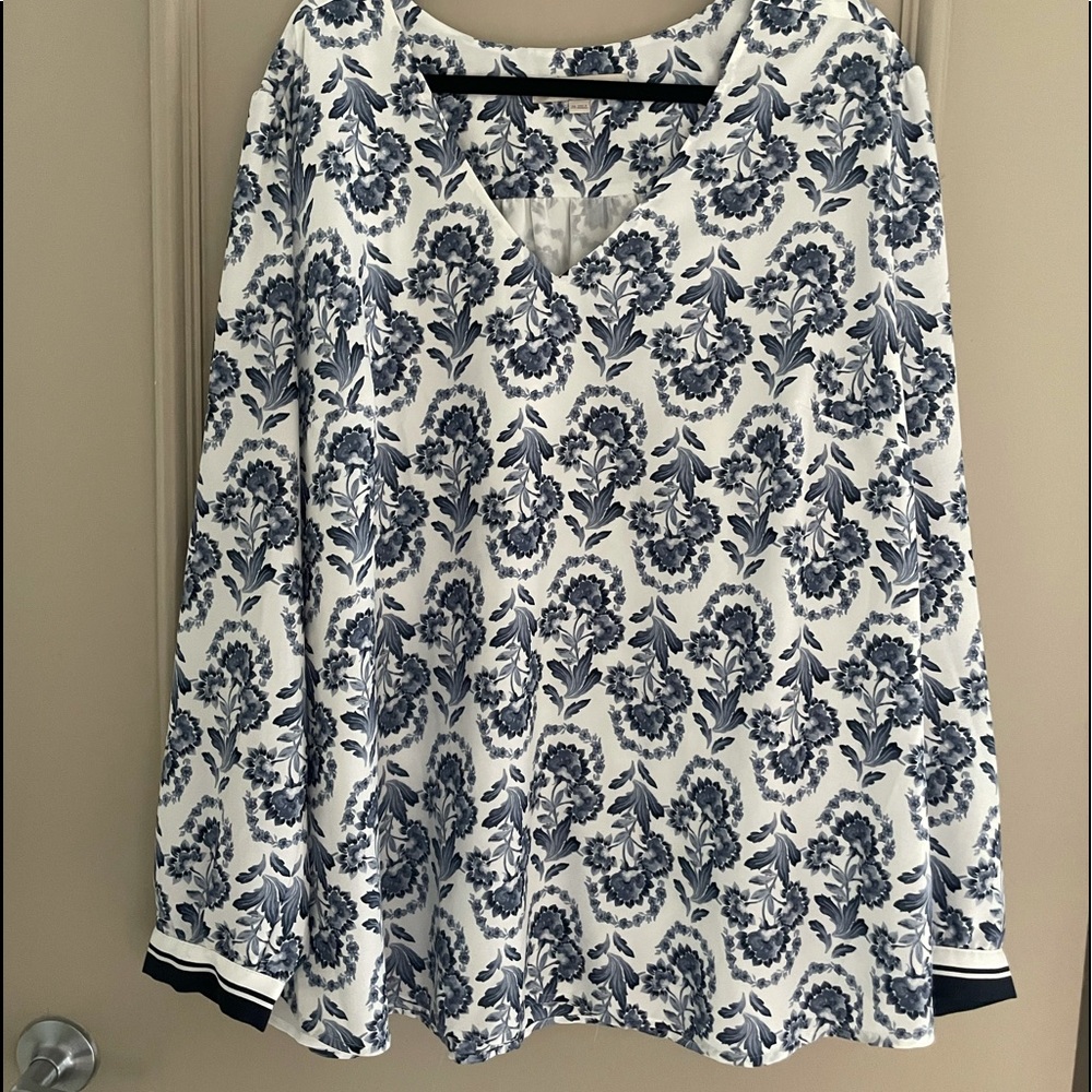 Loft floral v neck blouse